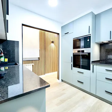 Urban Essences By Collection *