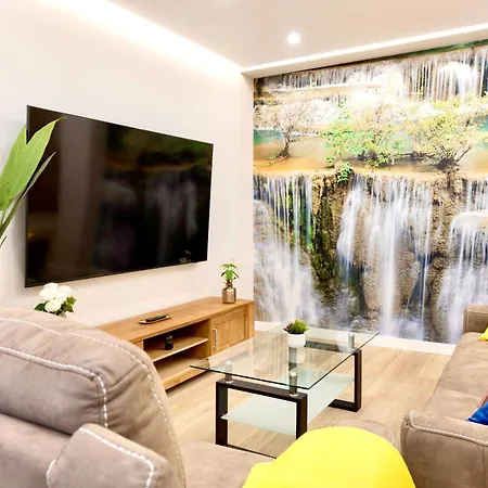 Urban Essences Apartment *
